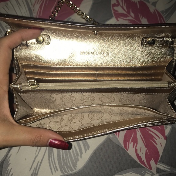 Michael Kors Crossbody - Picture 7 of 7